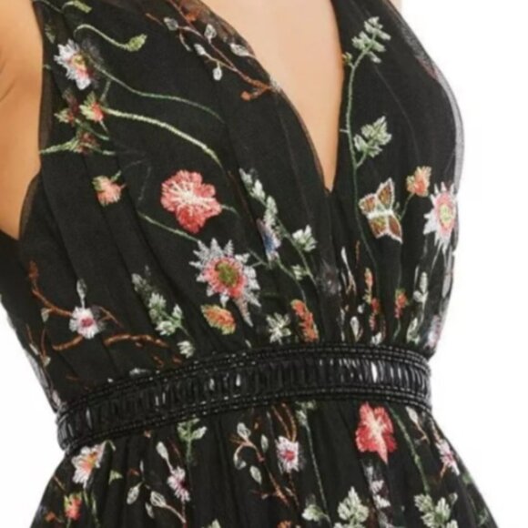 NEW Mac Duggal Floral Embroidered Sleeveless A Line Gown - Picture 9 of 11
